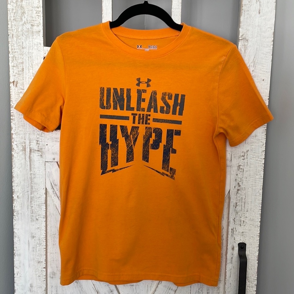 Youth Under Armour Short Sleeve shirt